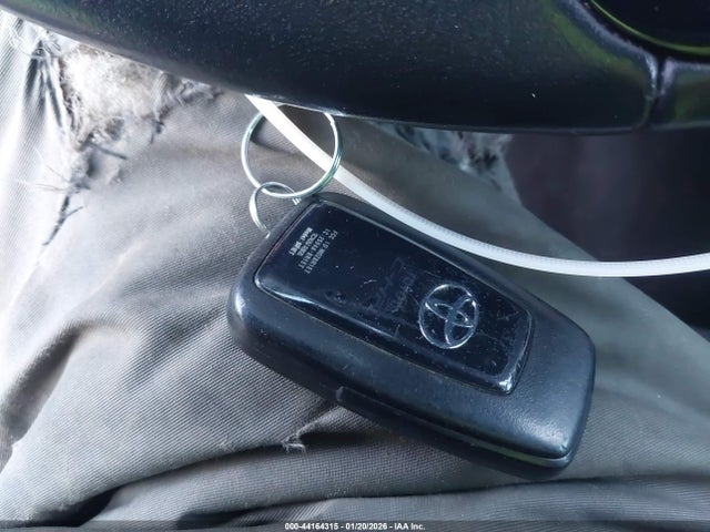 2020 TOYOTA C-HR NMTKHMBX4LR104770 Photo 10