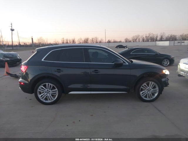 WA1BNAFY1J2212712 Audi Q5 2.0t Premium/2.0t Tech Premium