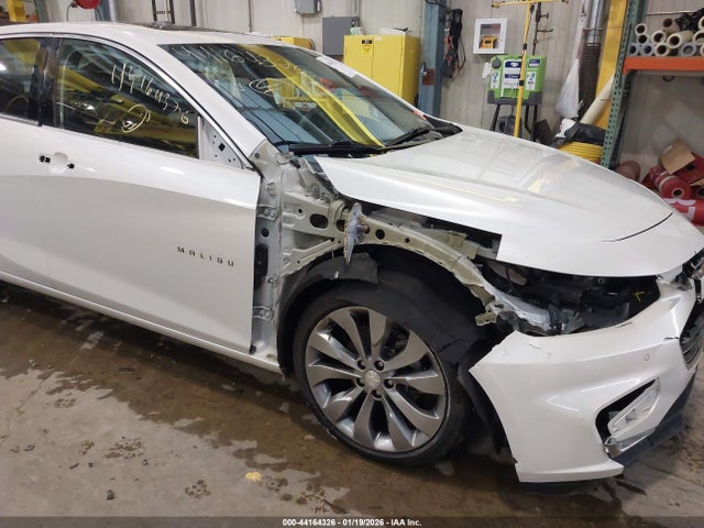 1G1ZH5SX1GF337932 Chevrolet Malibu Premier