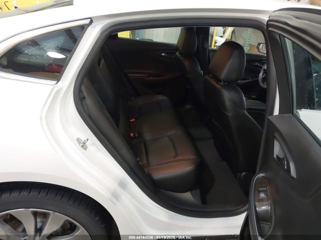 1G1ZH5SX1GF337932 Chevrolet Malibu Premier