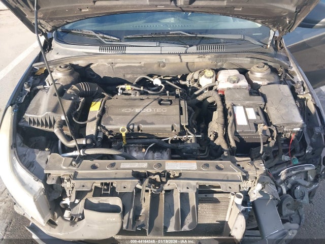 1G1PA5SG3E7308483 Chevrolet Cruze Ls Auto