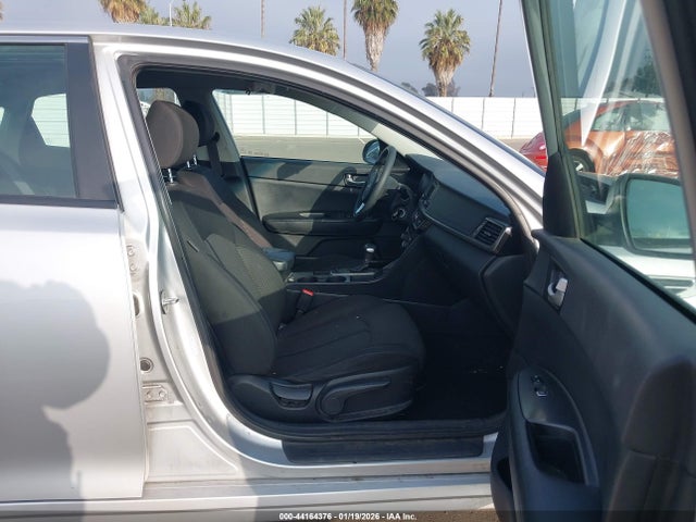 2016 KIA OPTIMA KNAGT4L3XG5111443 Photo 4