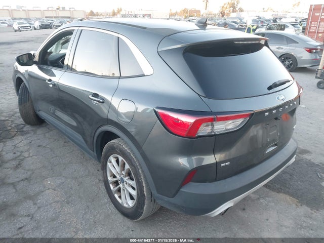 Ford ESCAPE SE 2020 1FMCU0G68LUA35325 Image 3