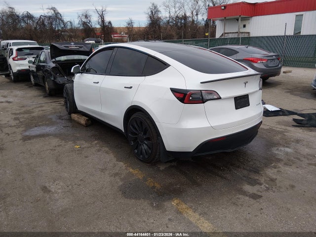 2022 TESLA MODEL Y 7SAYGDEF2NF354925 Photo 2