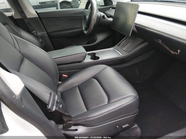 2022 TESLA MODEL Y 7SAYGDEF2NF354925 Photo 4