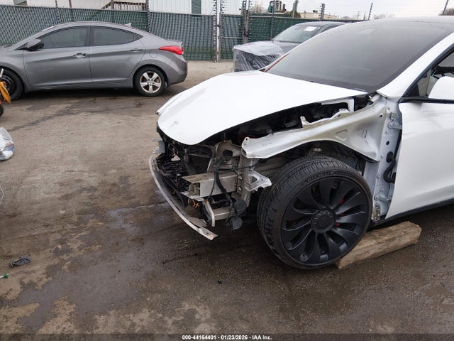 2022 TESLA MODEL Y 7SAYGDEF2NF354925 Photo 5