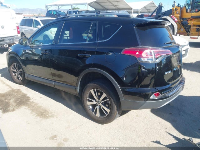 Toyota Rav4 Xle 2017 2T3RFREV3HW654142 Image 3