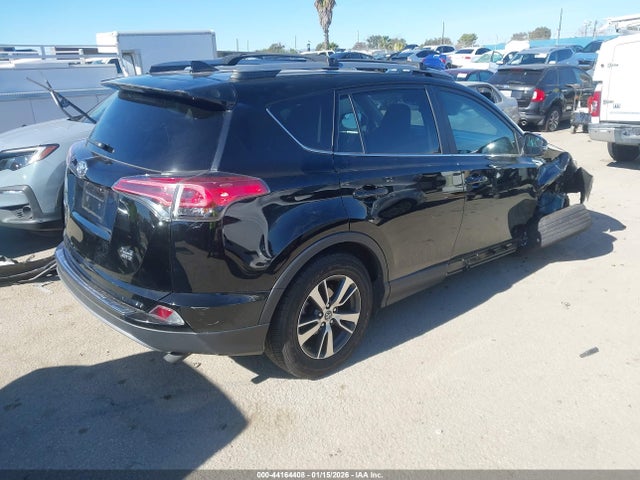 Toyota Rav4 Xle 2017 2T3RFREV3HW654142 Image 4