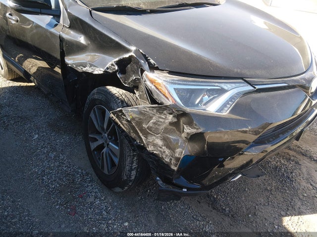 Toyota Rav4 Xle 2017 2T3RFREV3HW654142 Image 6