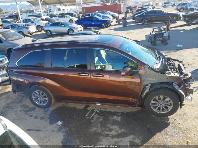 Toyota SIENNA XLE 2021 5TDYRKEC0MS071712 Image 14