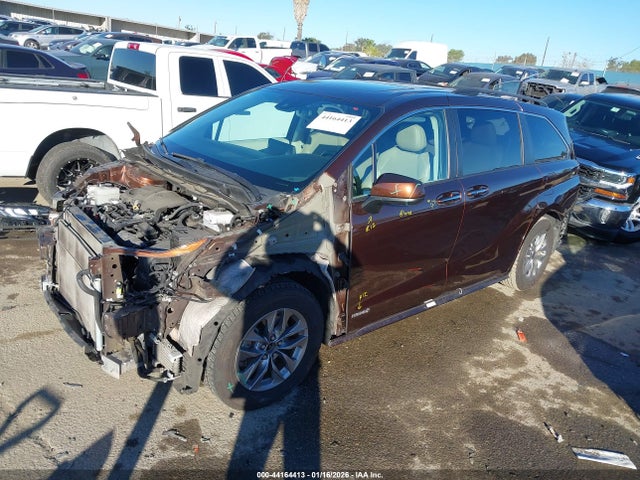 2021 TOYOTA SIENNA 5TDYRKEC0MS071712 Photo 1