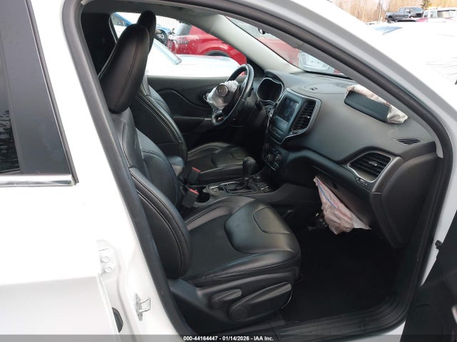 Jeep Cherokee Latitude Plus 4x4 2019 1C4PJMLB5KD257599 Image 18