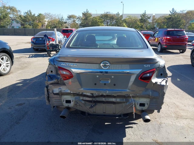 1N4AL3AP8HC285359 Nissan Altima 2.5 Sr