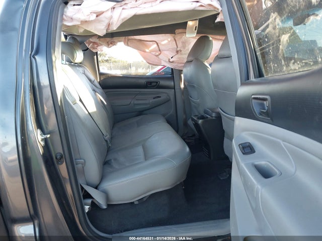 Toyota Tacoma Base V6 2015 3TMLU4ENXFM183099 Image 8