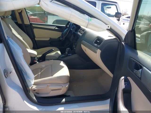 3VWD07AJ5FM338420 Volkswagen Jetta 1.8t Se