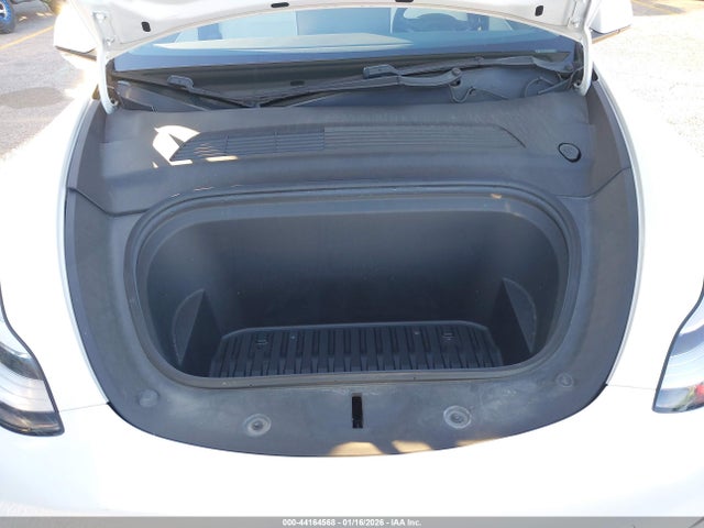 2020 TESLA MODEL Y 5YJYGDEE4LF024012 Photo 9