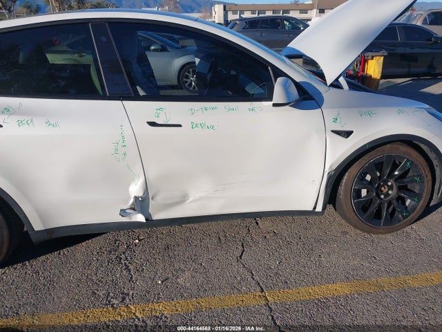 2020 TESLA MODEL Y 5YJYGDEE4LF024012 Photo 5