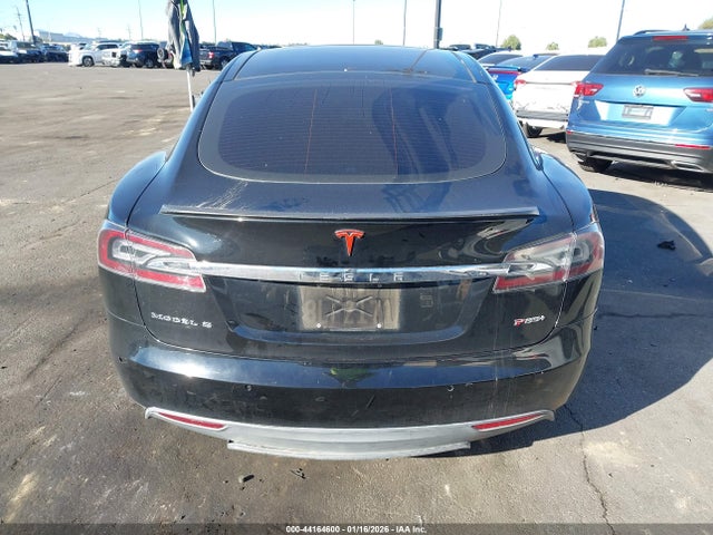 Tesla Model S P85 2014 5YJSA1H19EFP40504 Image 15