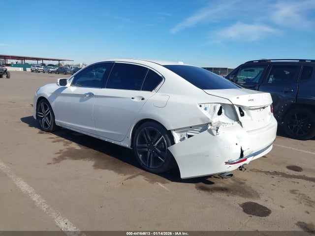 1HGCR3F92HA021918 Honda Accord Touring V6
