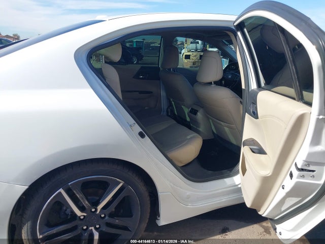 1HGCR3F92HA021918 Honda Accord Touring V6