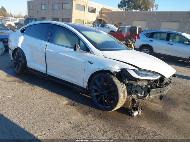 2017 TESLA MODEL X 5YJXCBE43HF079173 Photo 0