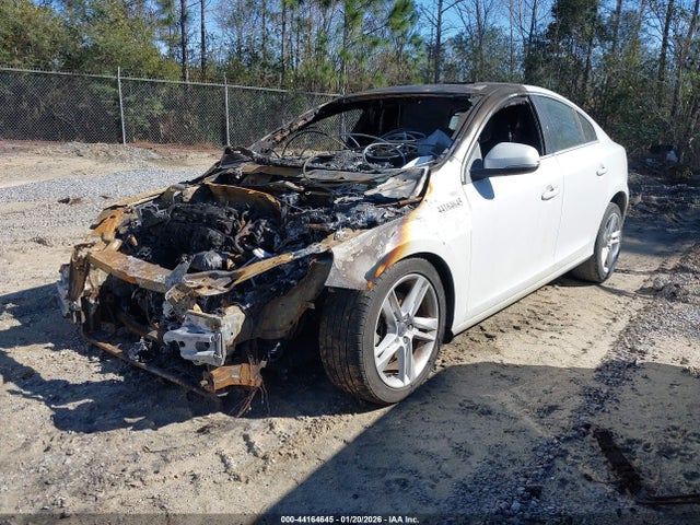 2015 VOLVO S60 YV140MFB1F1314710 Photo 1