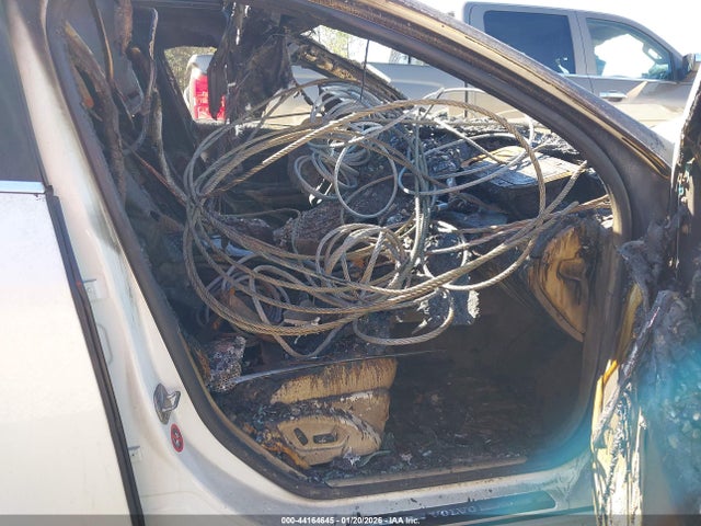 2015 VOLVO S60 YV140MFB1F1314710 Photo 4