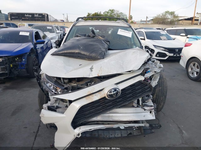 Toyota Rav4 Xle Premium 2021 2T3C1RFV0MW152086 Image 12