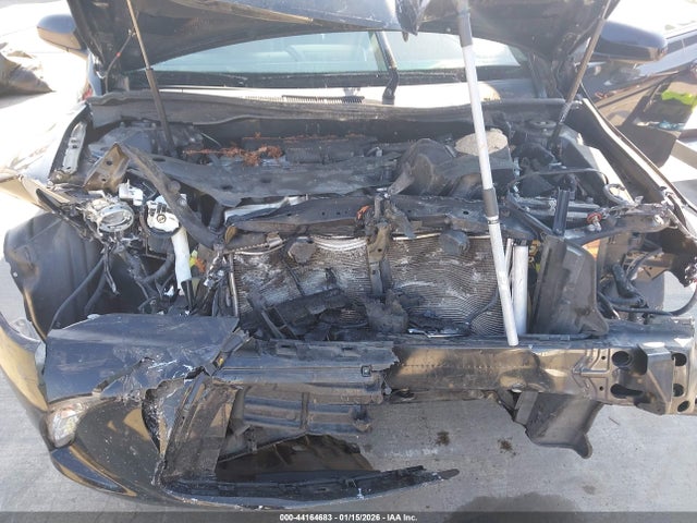 4T1BF1FK8HU388021 Toyota CAMRY SE