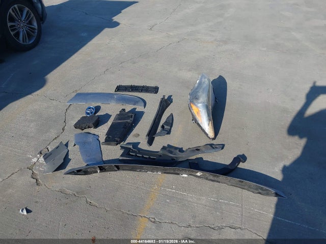 4T1BF1FK8HU388021 Toyota CAMRY SE