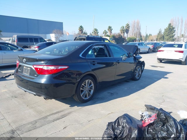 4T1BF1FK8HU388021 Toyota CAMRY SE