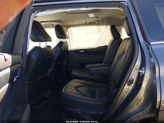 2022 TOYOTA HIGHLANDER 5TDHBRCH0NS549897 Photo 7