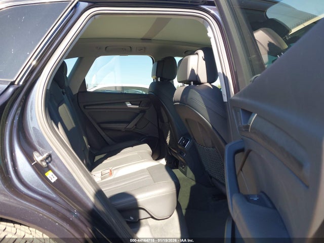 WA1CNAFY1K2118769 Audi Q5 45 Premium
