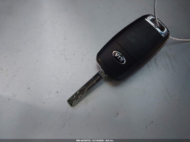 KNDP6CAC7L7666601 KIA SPORTAGE S