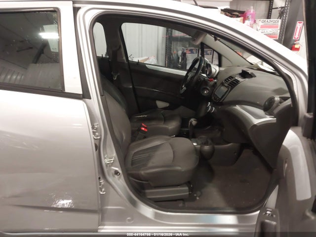 Chevrolet Spark 1lt Auto 2014 KL8CD6S93EC542109 Image 5