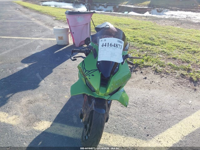 44164873 :رقم المزاد ، WB10P2303S6K99015 vin ، 2025 Bmw S 1000 Rr مزاد بيع