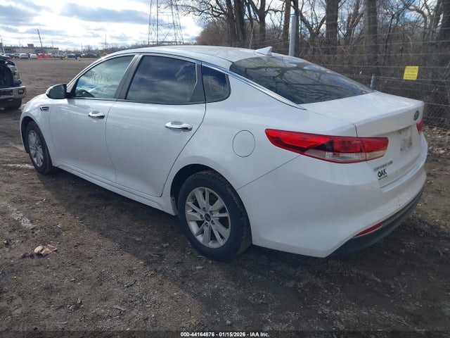Aukcja sprzedaży 2017 Kia Optima Lx, vin: 5XXGT4L35HG145127, numer aukcji: 44164876