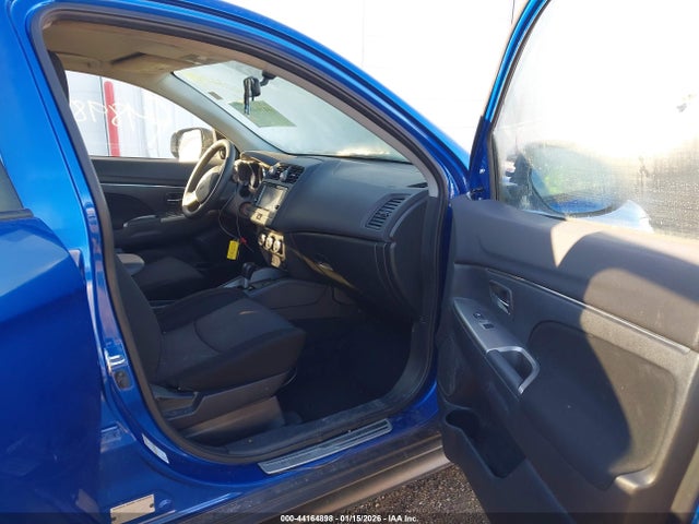 2019 MITSUBISHI OUTLANDER SPORT JA4AR3AU0KU006772 Photo 4