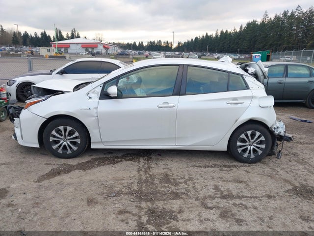 JTDL9MFU6M3026580 Toyota Prius Xle Awd-e