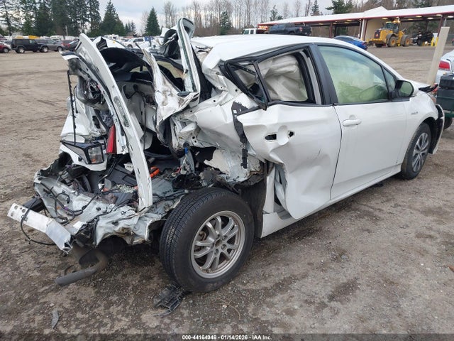 JTDL9MFU6M3026580 Toyota Prius Xle Awd-e