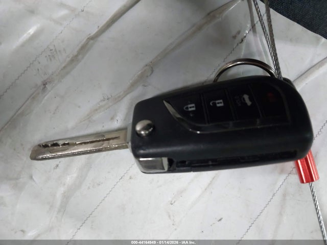 4T1B11HK6JU141551 Toyota CAMRY SE