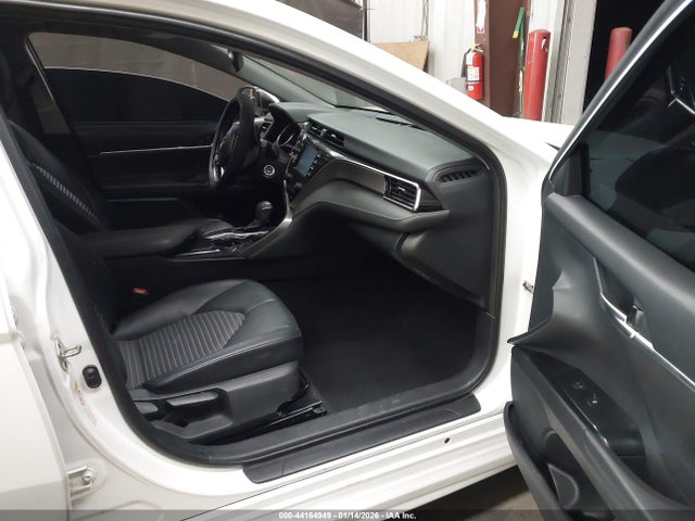4T1B11HK6JU141551 Toyota CAMRY SE