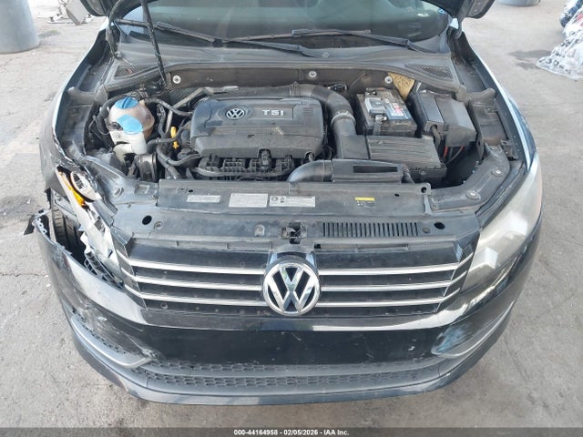 Aukcja sprzedaży 2015 Volkswagen Passat 1.8t Se, vin: 1VWBT7A34FC031158, numer aukcji: 44164958