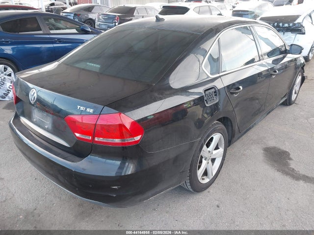 Aukcja sprzedaży 2015 Volkswagen Passat 1.8t Se, vin: 1VWBT7A34FC031158, numer aukcji: 44164958