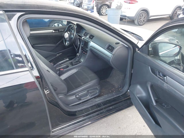 Aukcja sprzedaży 2015 Volkswagen Passat 1.8t Se, vin: 1VWBT7A34FC031158, numer aukcji: 44164958