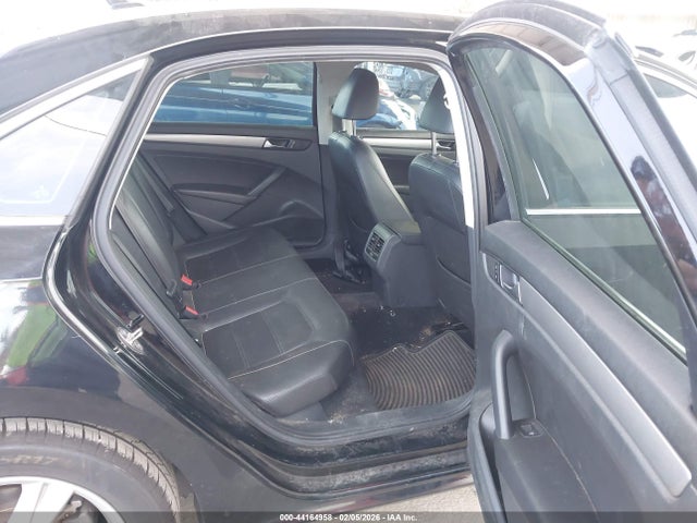 Aukcja sprzedaży 2015 Volkswagen Passat 1.8t Se, vin: 1VWBT7A34FC031158, numer aukcji: 44164958