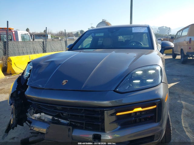 WP1AA2AY6SDA00256 Porsche Cayenne