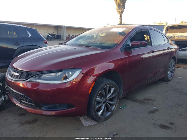 Chrysler 200 S 2015 1C3CCCBG5FN516841 Image 2