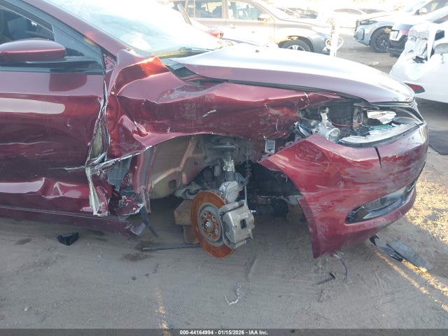 Chrysler 200 S 2015 1C3CCCBG5FN516841 Image 6