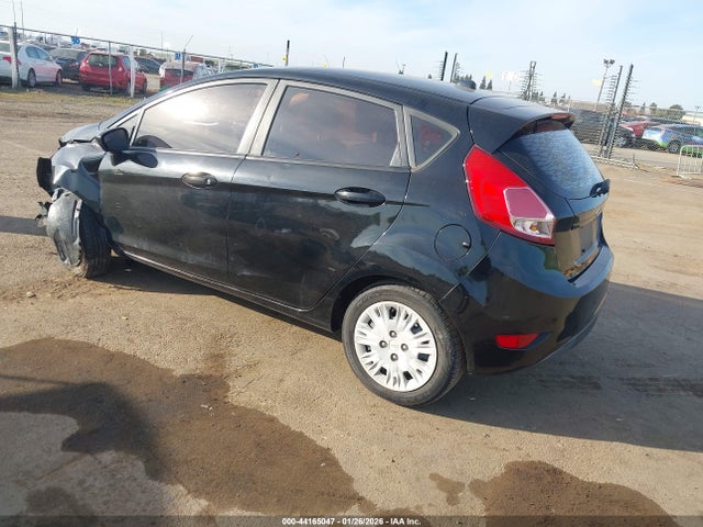 3FADP4TJ8GM208262 Ford FIESTA S